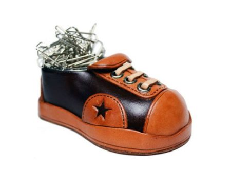 LEATHER DESK CLIP HOLDER SNEAKER